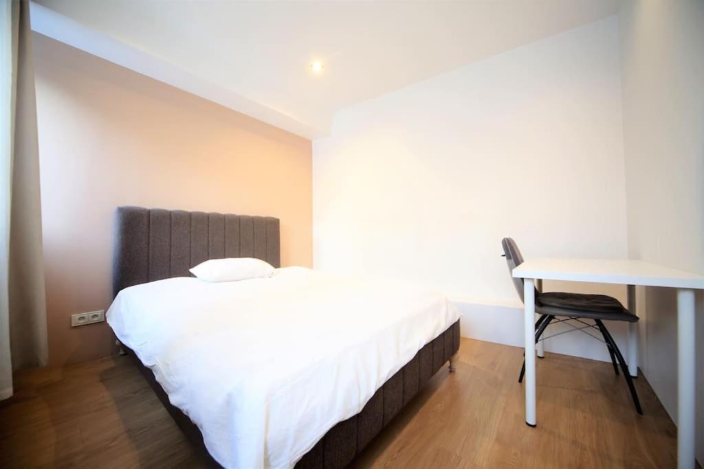Two Bedroom / Old Town With Private Terrace Рига Екстер'єр фото